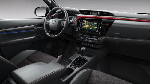 Toyota Hilux GR Sport 6