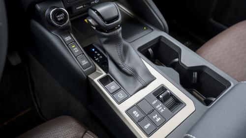 Toyota Land Cruiser 250 6