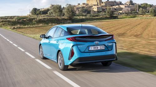 Toyota Prius IV PHEV
