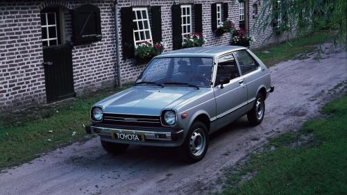 Toyota Starlet 2