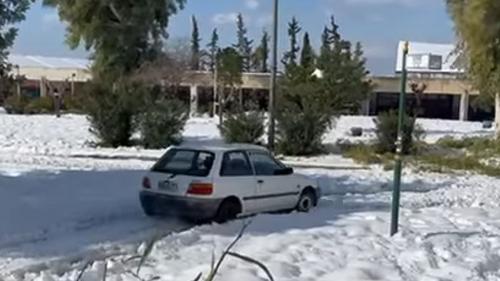 Toyota Starlet vs Elpida 3