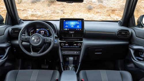 Toyota Yaris Cross 2