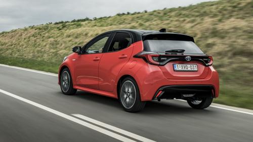 Toyota Yaris Hybrid 2