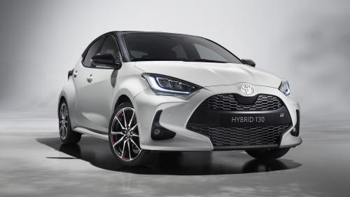 Toyota Yaris Hybrid 2024 5