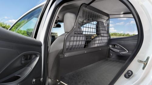 Toyota Yaris Van 4