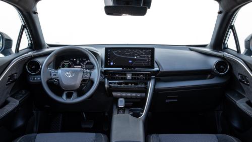 Toyota C-HR 2024 Δοκιμή