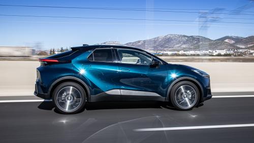 Toyota-C-HR-3