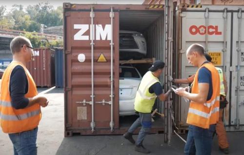 Ukraine port cars
