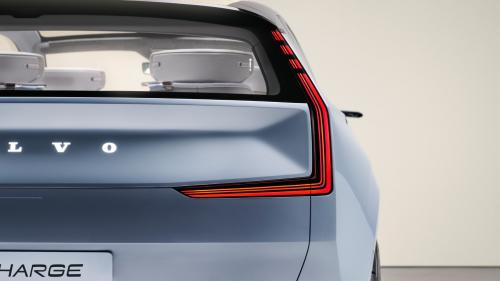 Volvo xc90 recharge ilektrika