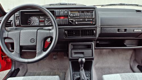 Volkswagen Golf Country