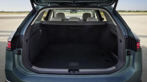 Volkswagen Passat 2024 5