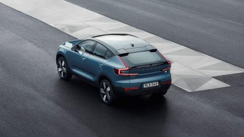 Volvo C40 Recharge P8 AWD 2