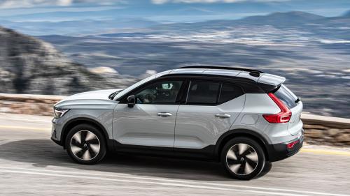 Volvo EX40