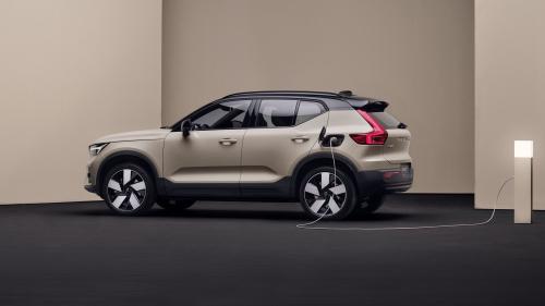 Volvo EX40 2