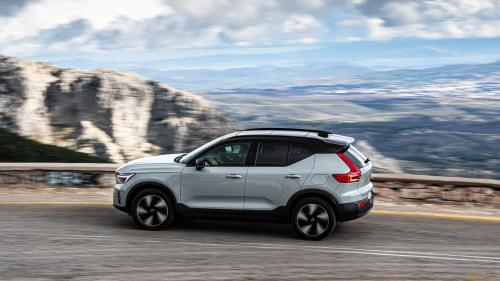 Volvo EX40 2