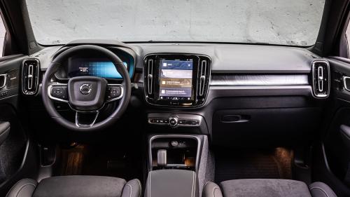 Volvo EX40 2