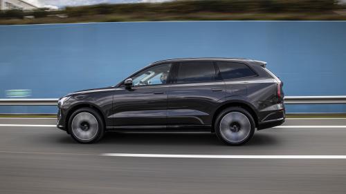 Volvo EX90 2025 2