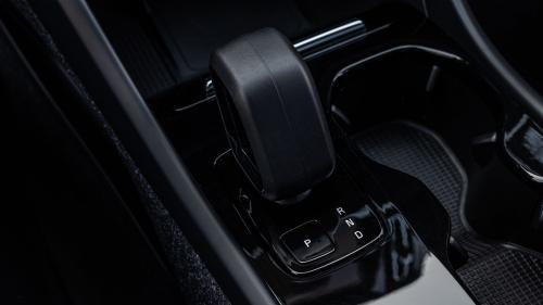 Volvo XC40 Recharge P6 FWD 12