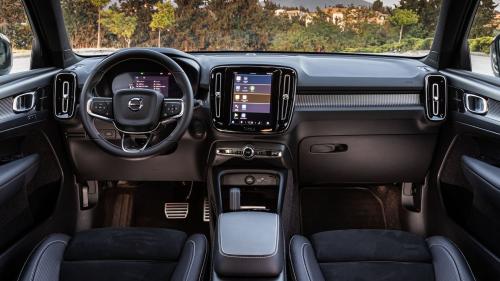 Volvo XC40 Recharge Twin 4