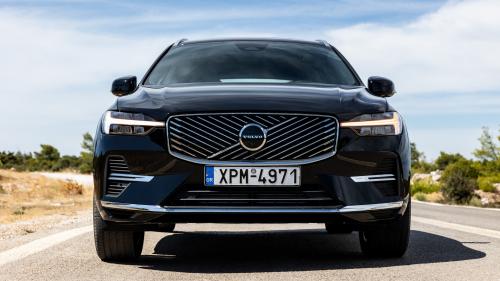 Volvo XC60 T6 AWD plug-in hybrid 