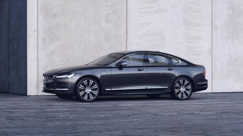 Volvo plug-in hybrid range 7