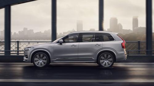 Volvo plug-in hybrid range 8