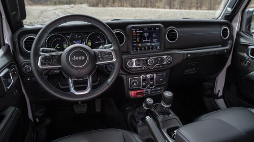 Jeep Wrangler plug-in