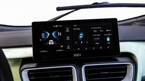 XEV YOYO Infotainment