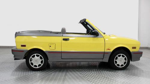 Yugo Cabrio