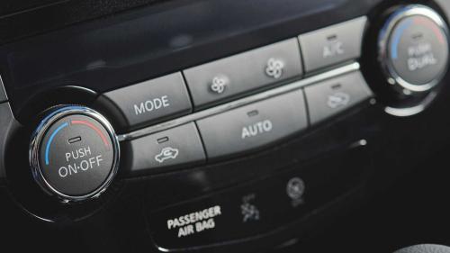 air-recirculation-button 1