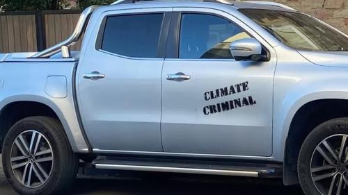επιθέσεις ενάντια σε SUV
