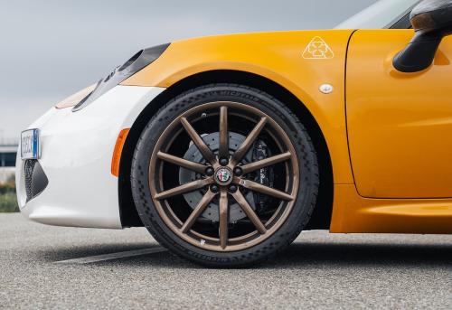 alfa romeo 4c collezione gt c