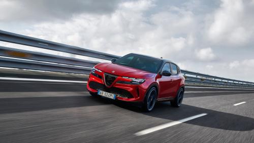 Αποστολή στην Ιταλία: Πρώτη επαφή με τη νέα Alfa Romeo Junior ...