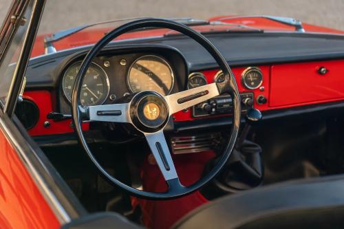 alfa romeo spider c