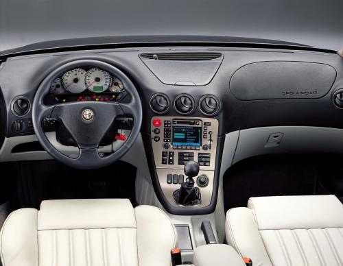 Alfa Romeo 166
