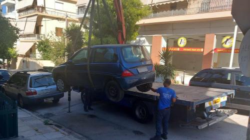 απομάκρυνση εγκαταλελειμμένων αυτοκινήτων
