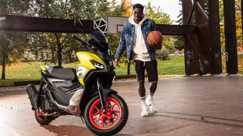 scooter 125 κ.εκ. που οδηγούνται με δίπλωμα αυτοκινήτου