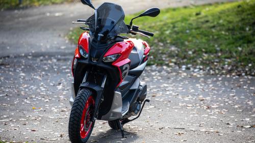 Νέο Aprilia SR GT mini GT scooter 2022