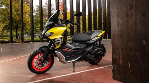 Aprilia SR GT