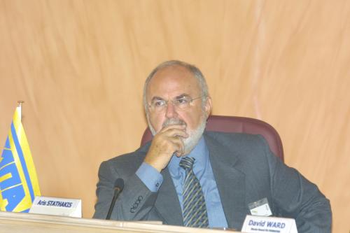 Άρης Σταθάκης