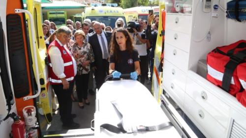 20 ασθενοφόρα εκαβ δωρεά