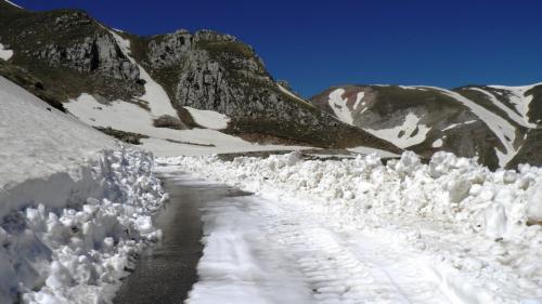 Πολικό πέρασμα Ελλάδας Αυχένας του Μπάρου, υψηλότερος δρόμος