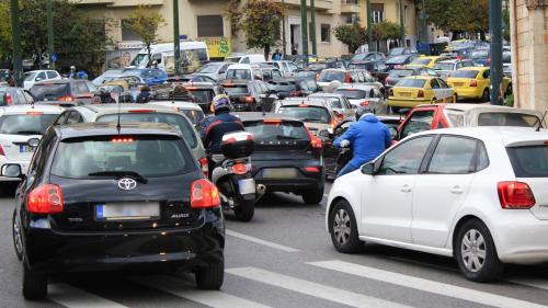 παράνομα αυτοκίνητα σε αθήνα και θεσσαλονίκη