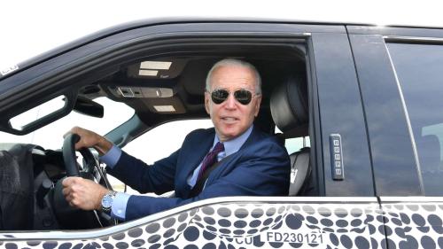 trump-driving-3