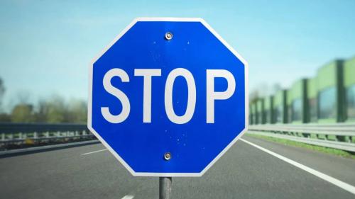 Μπλε πινακίδα Stop
