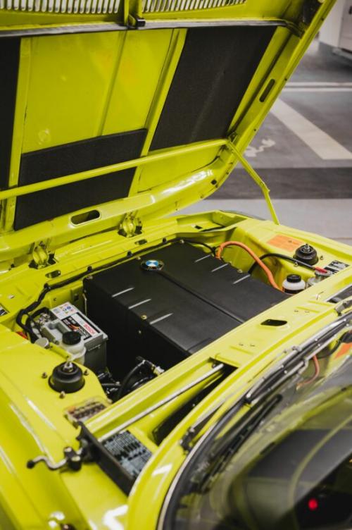 bmw 2002 electric b