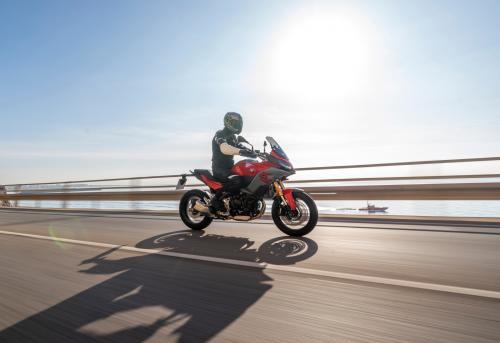 bmw f900 XR