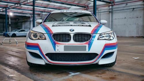 BMW M5 CSL