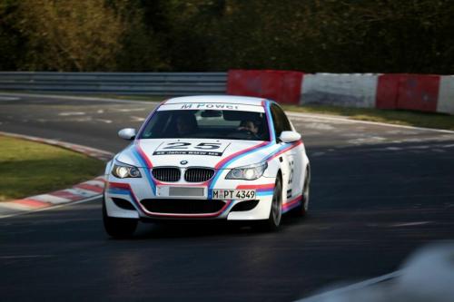 BMW M5 CSL