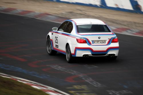 BMW M5 CSL